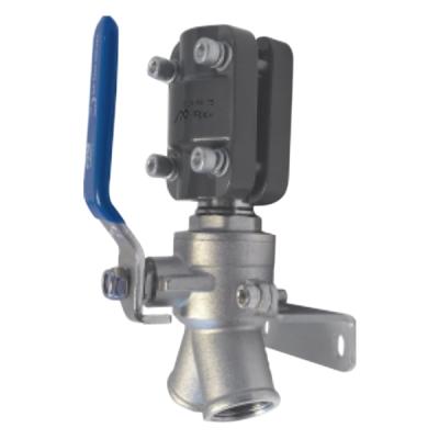 two-port-female-wall-bracket-600x600-1